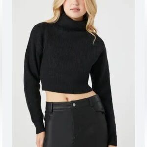 H&M Divided Turtle Neck Long Sleeves Ribbed Knit Cropped Sweater. Size X-Small